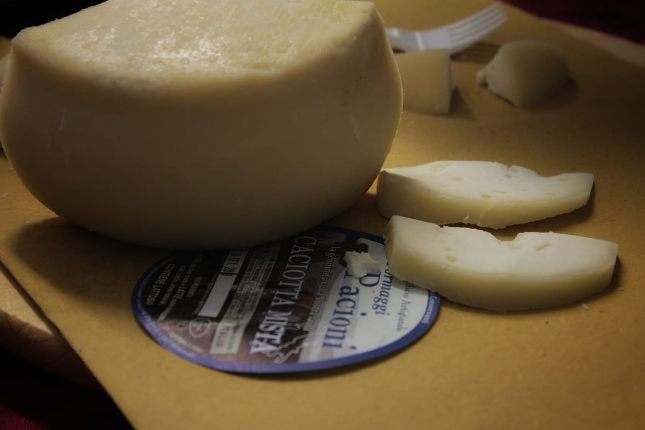 caseificio formaggio