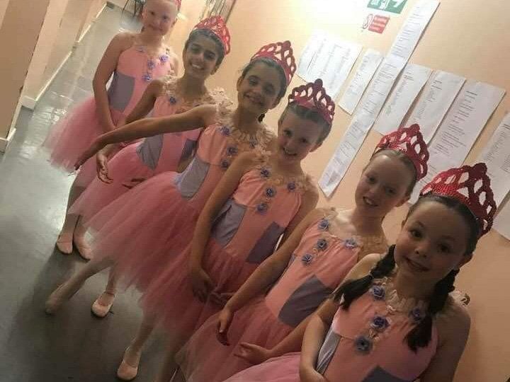 Primary 1 and 2 Tap, Ballet and Modern