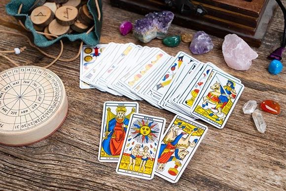 Fortune Telling on Tarot Cards — New Orleans, LA — White Rabbit Tarot LLC