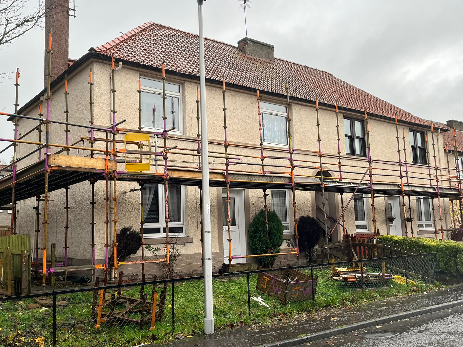 Roof and render works