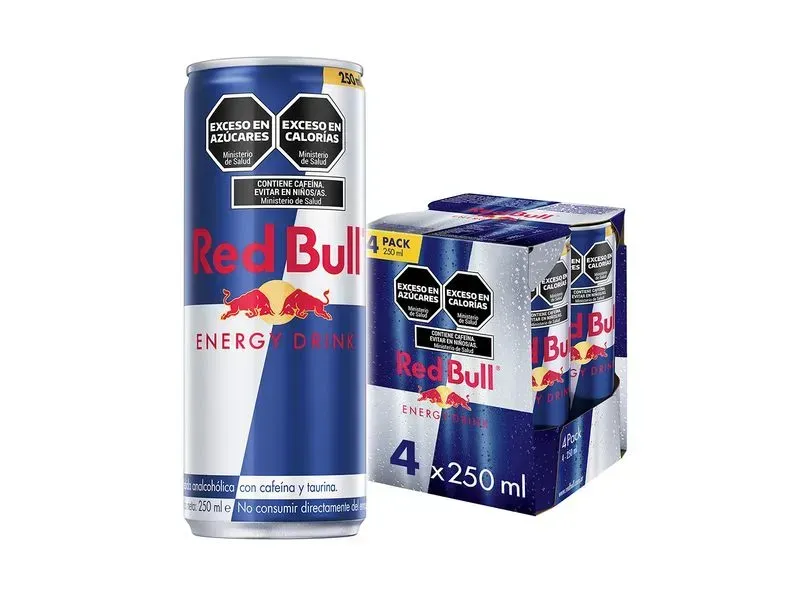 Lata de bebida energética Red Bull y paquete de cuatro, marcas blancas, azules y rojas, advertencias sanitarias mexicanas.