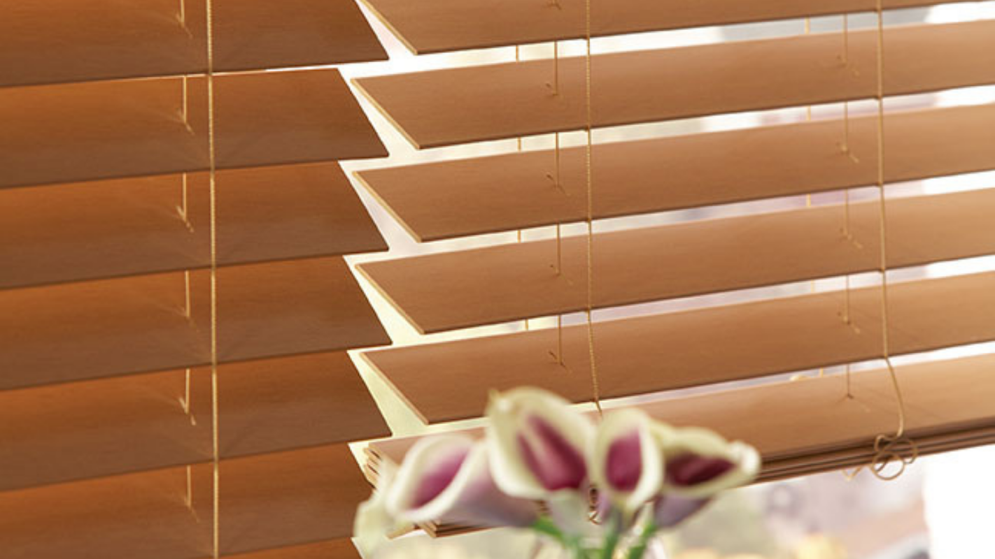 Hunter Douglas Parkland® Wood Blinds