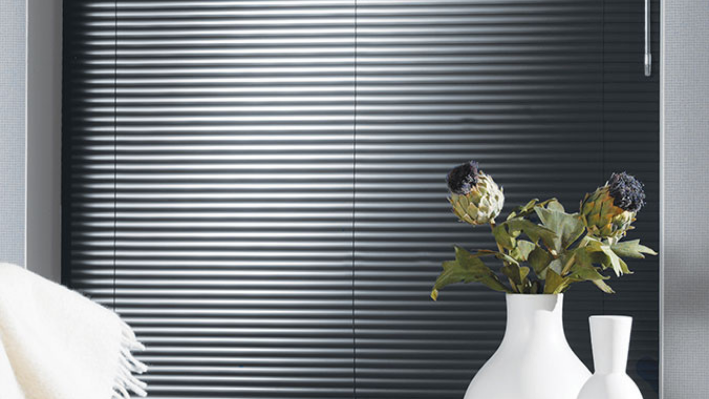 Hunter Douglas Modern Precious Metals® Mini Blinds