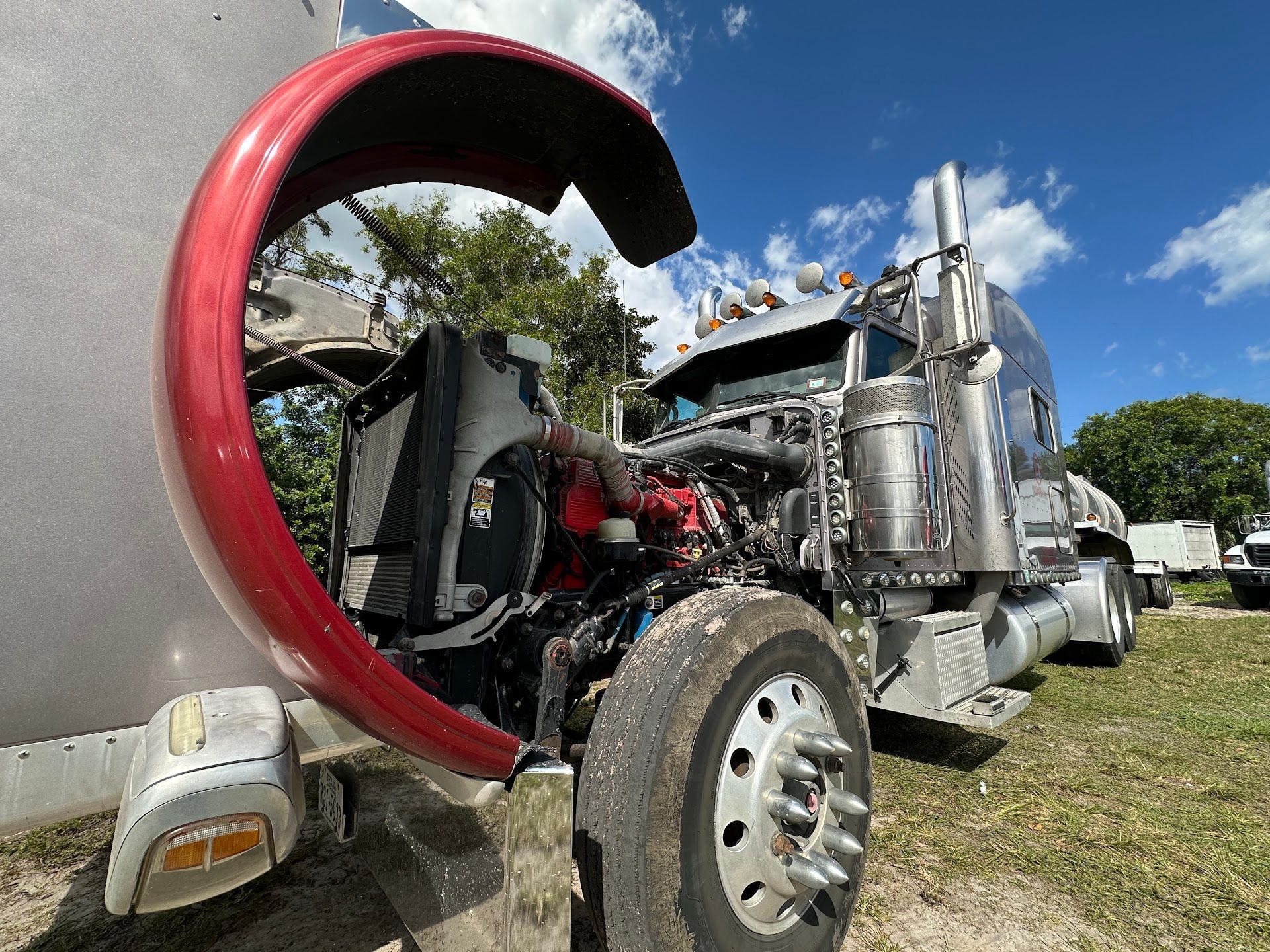 Open Hood Truck | TC Truck Center