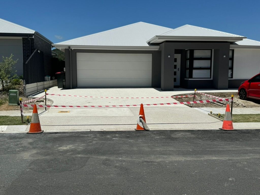 A Bulldozer is Drilling a Hole in the Ground — Tomac Civil In Burleigh Heads, QLD