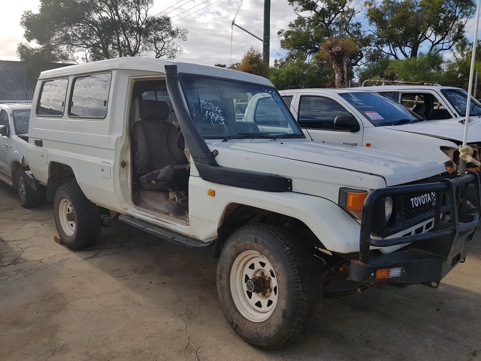1998 HZJ75 Troopie