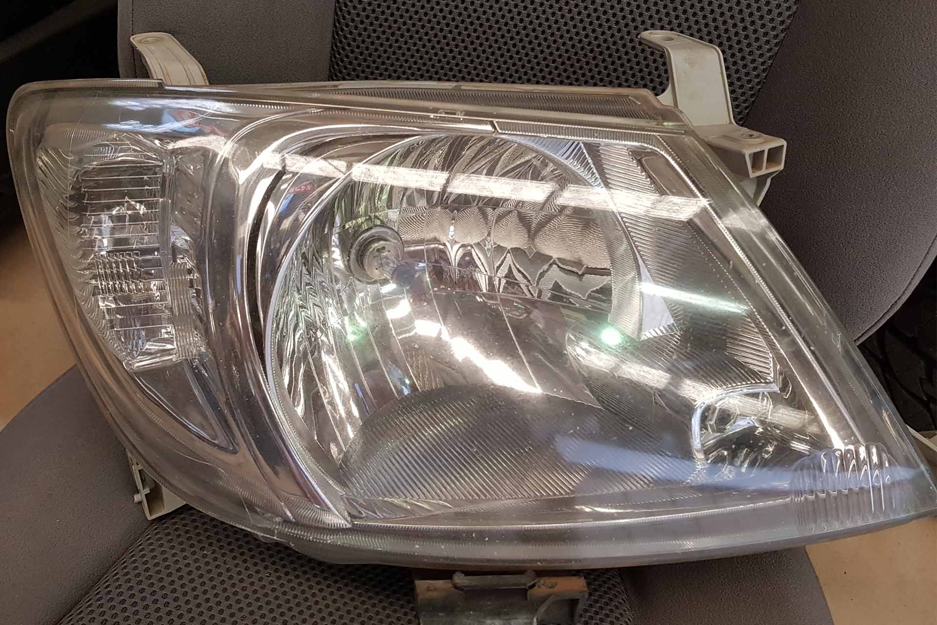 Hilux Headlight