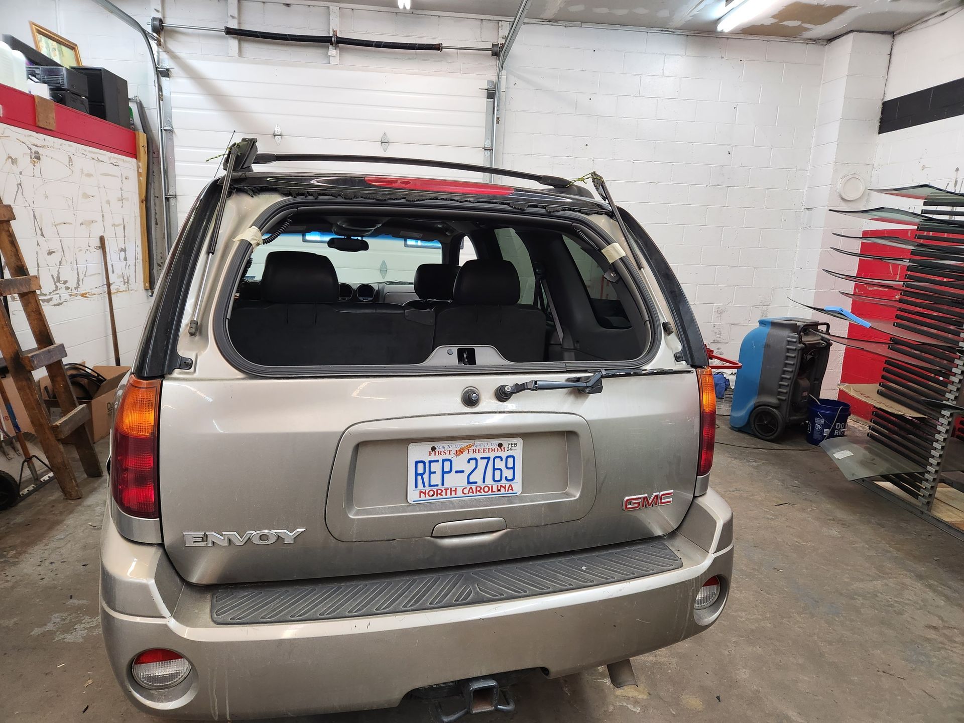 Rear Glass Replaced on an SUV in Boone, NC