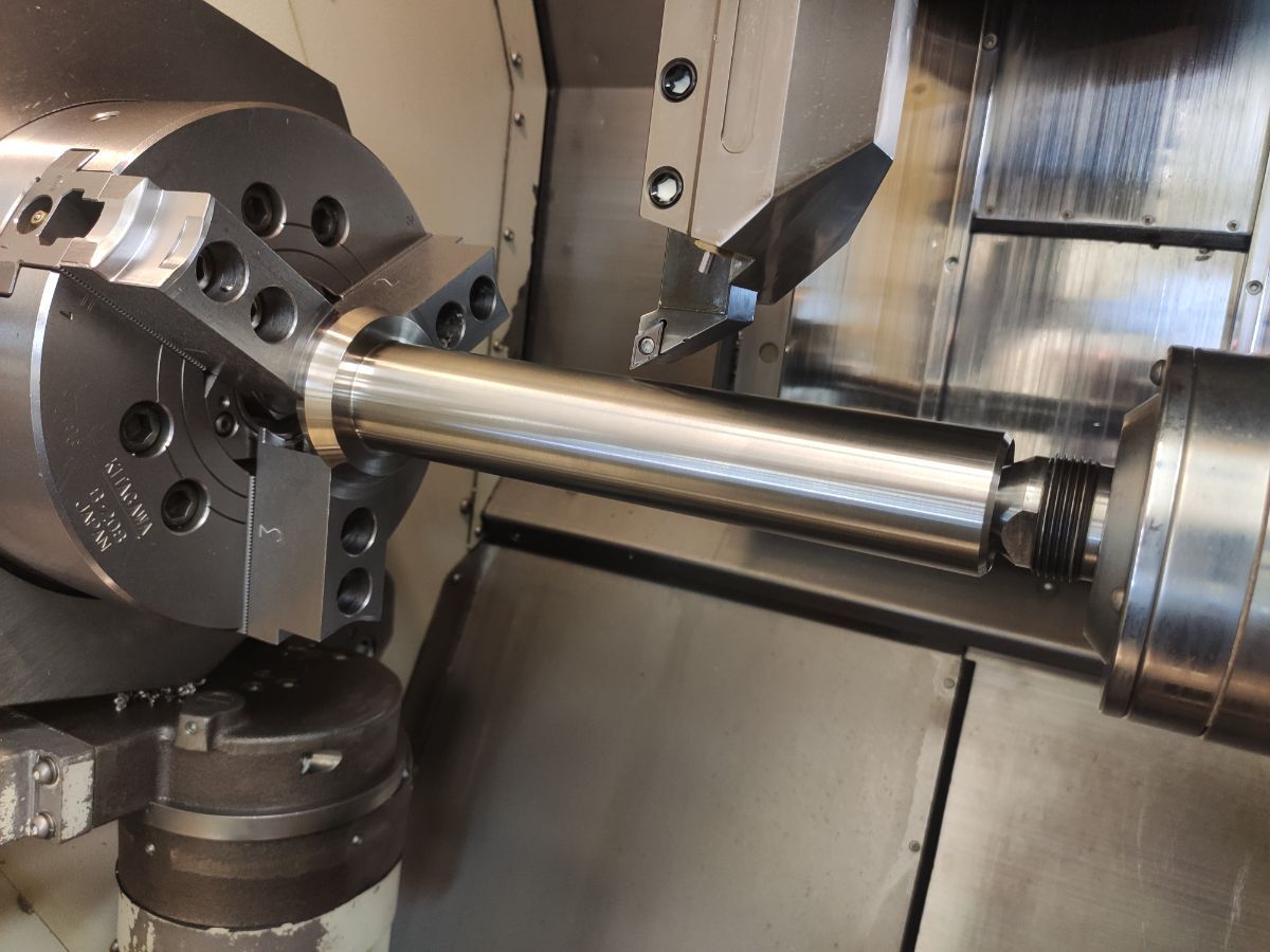 componenti realizzate tramite tornitura di precisione