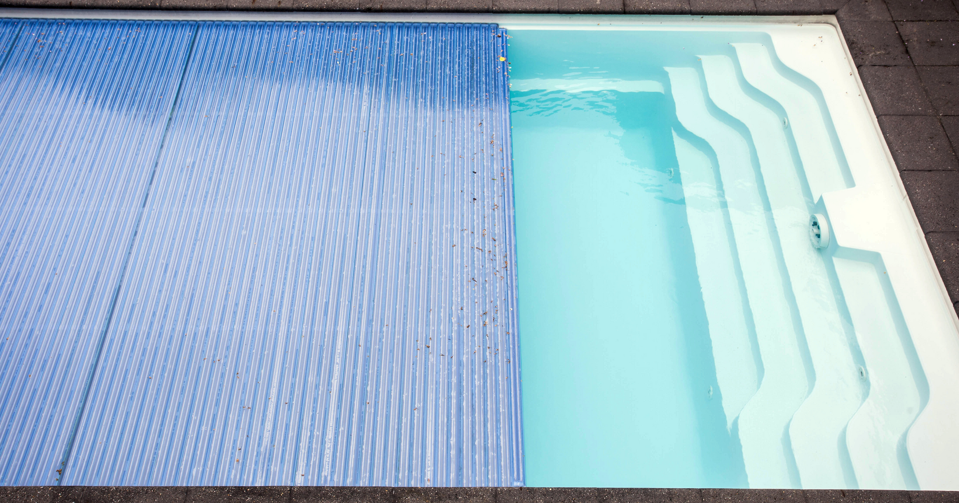 Superior Pools' Guide to Seamlessly Transitioning Your Pool from Season to Season