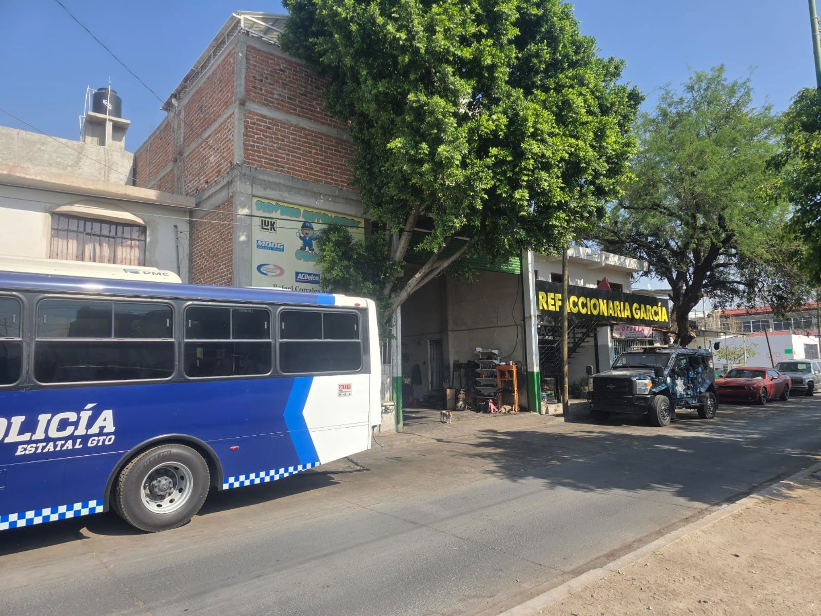 GRÚAS GARCÍA Y TALLER MECÁNICO