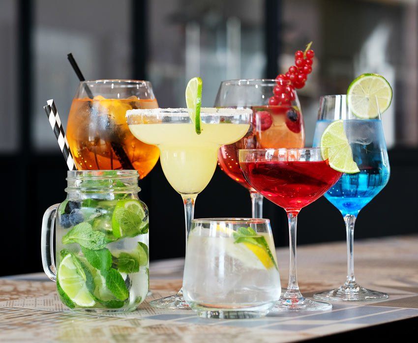 Beverage Bar with Hors D'oeuvres