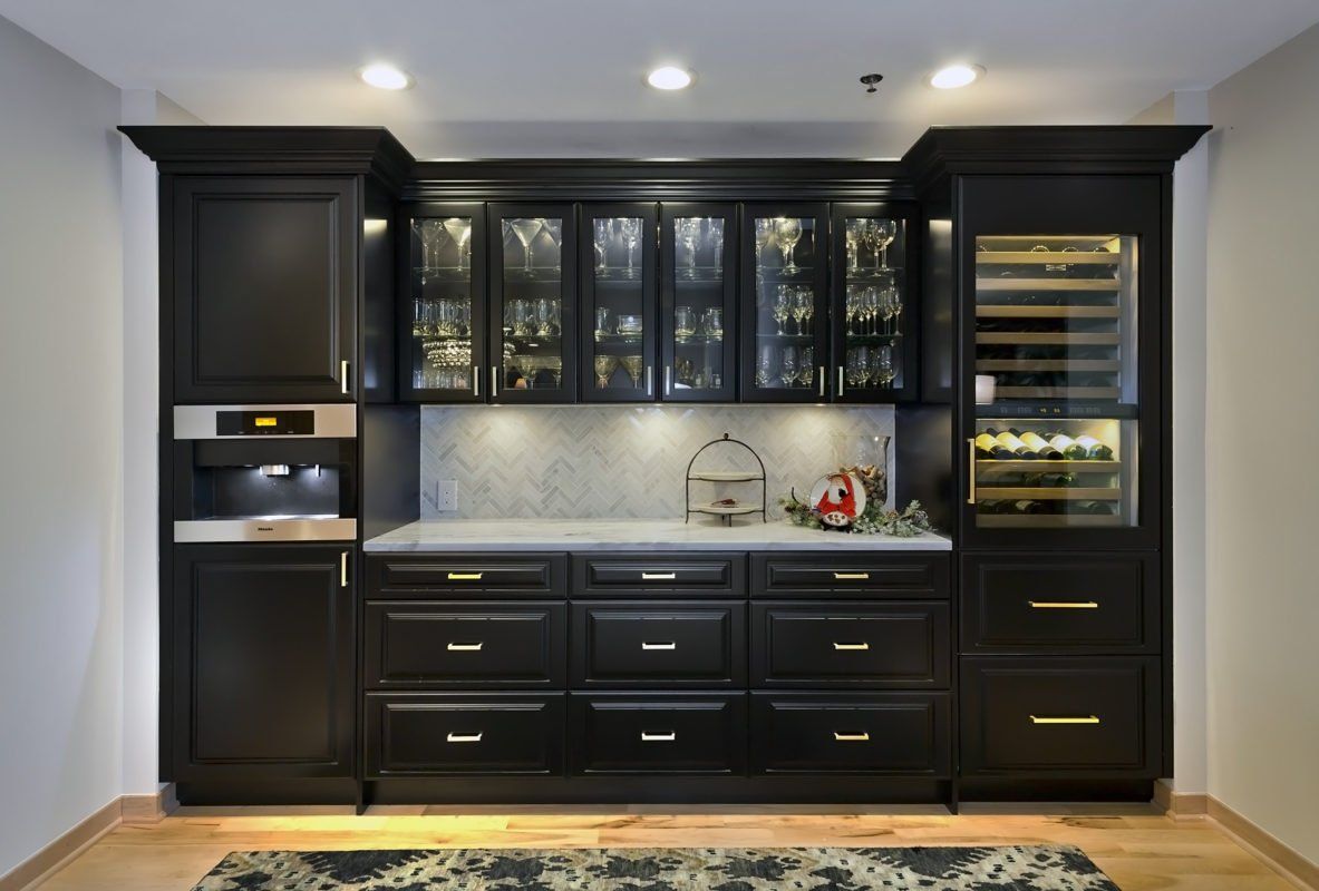 Crystal Cabinets Bar Brentwood Black