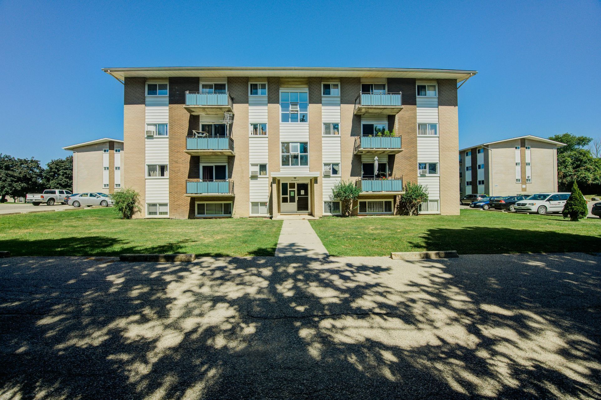 432462 Leinster Street Quality Woodstock Apartment Rentals