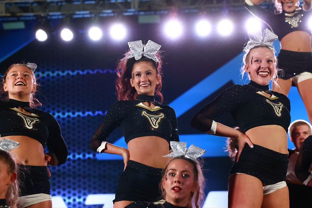 チアーホーン　CHEER HORN 黒　4連　レア Cheerleading Classes | C4 Cheerleading | dallas ga