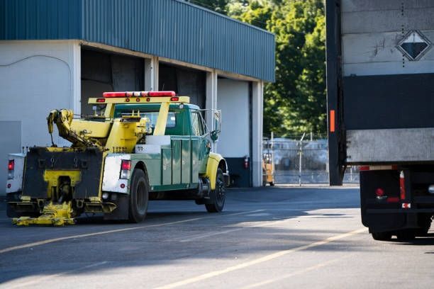 Big Rig Powerful Tow Semi Truck — Des Plaines, IL — Schimka Auto Wreckers Inc