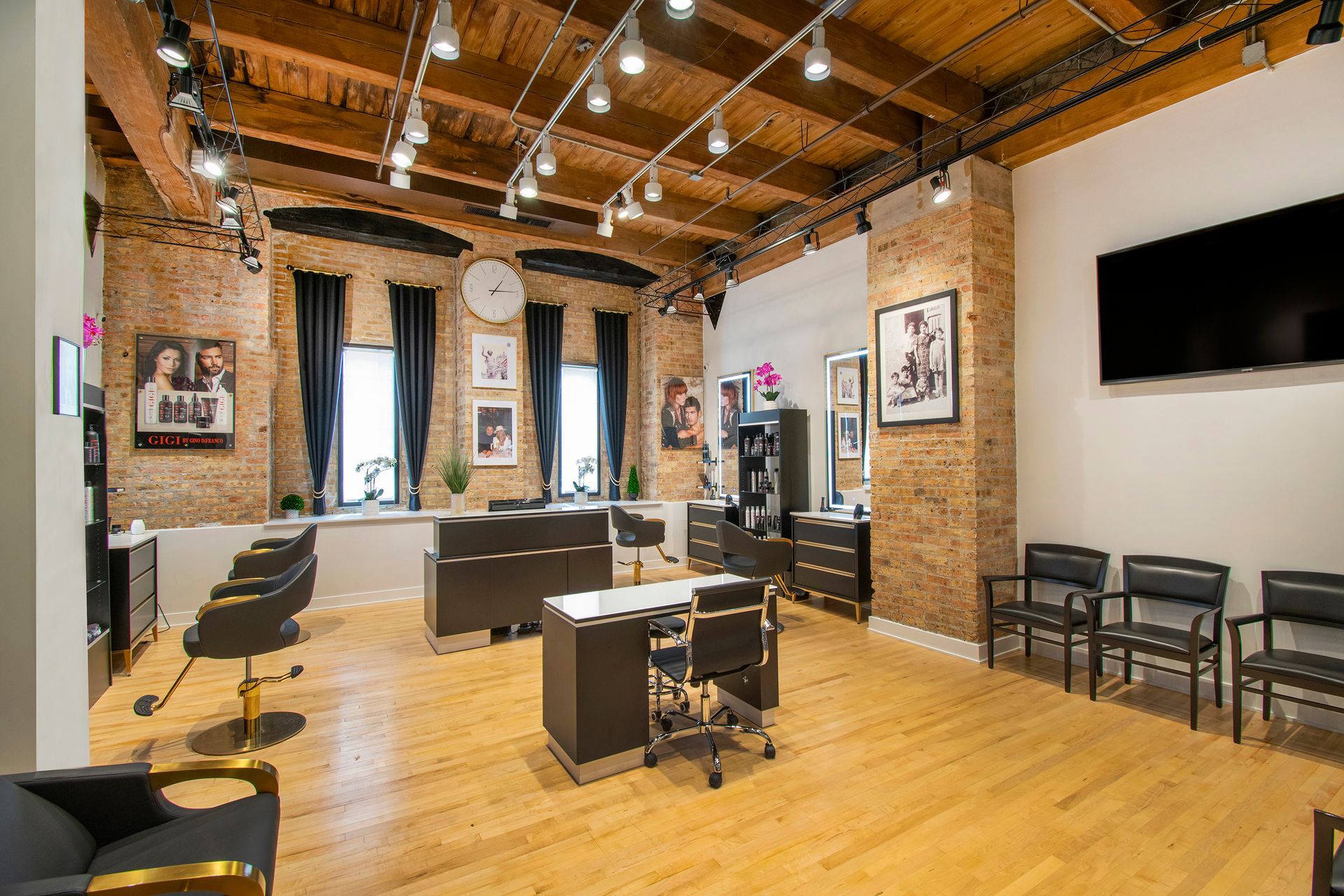 Gino DiFranco Salon - Stylist - River North Hair Salon - Spa - Barber Shop - Chicago