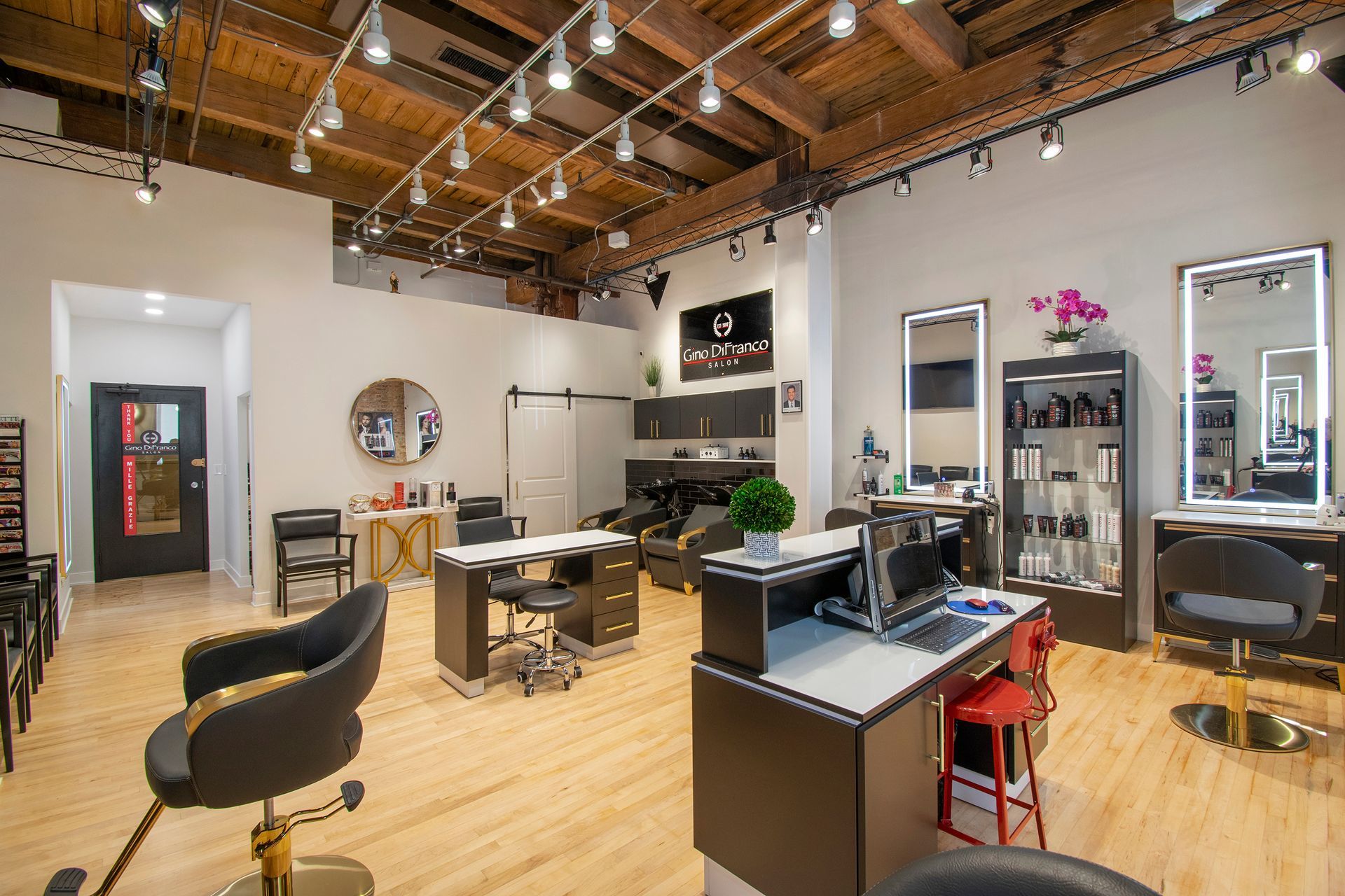 Gino DiFranco Salon - Stylist - River North Hair Salon - Spa - Barber Shop - Chicago