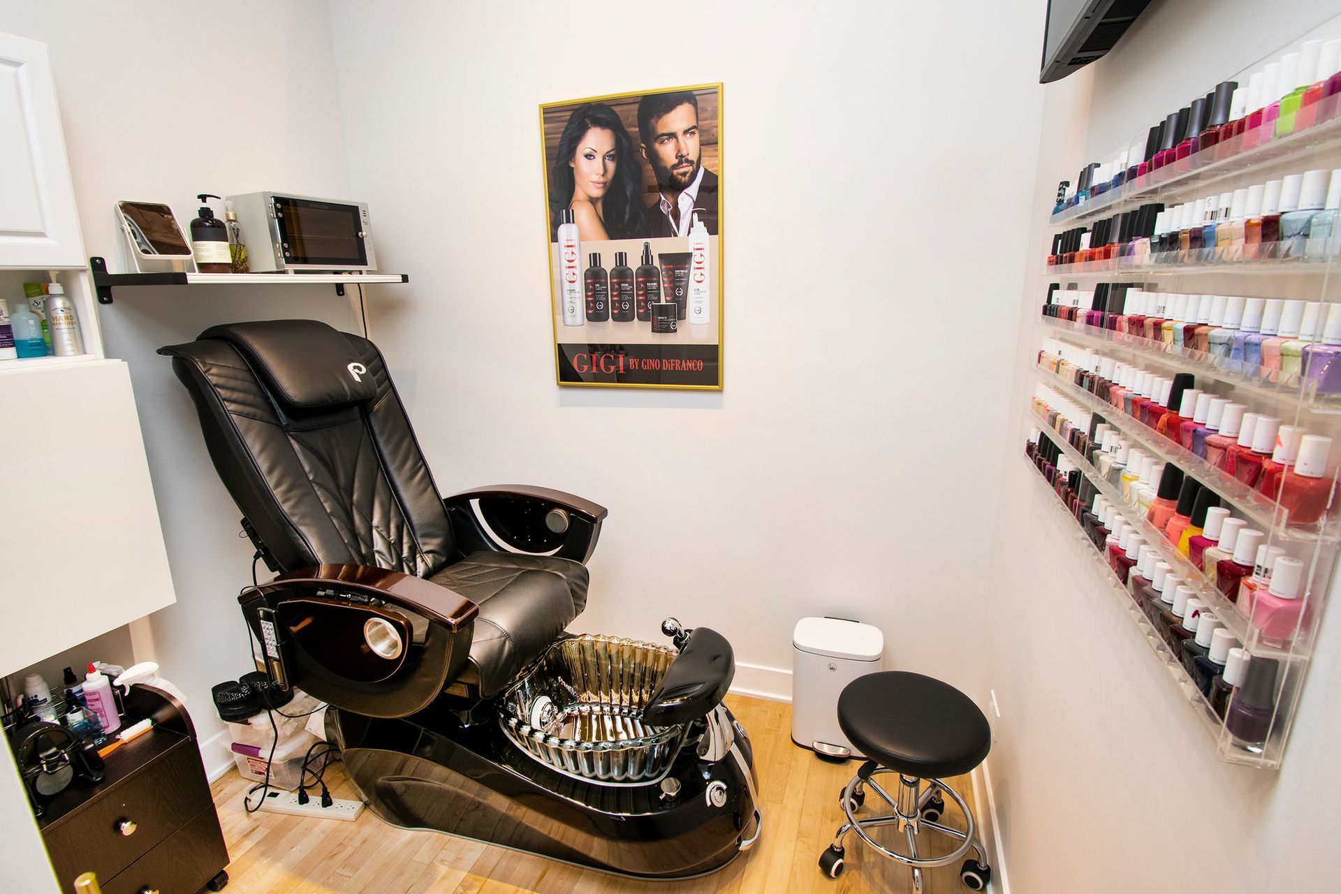 Gino DiFranco Salon - Stylist - River North Hair Salon - Spa - Barber Shop - Chicago