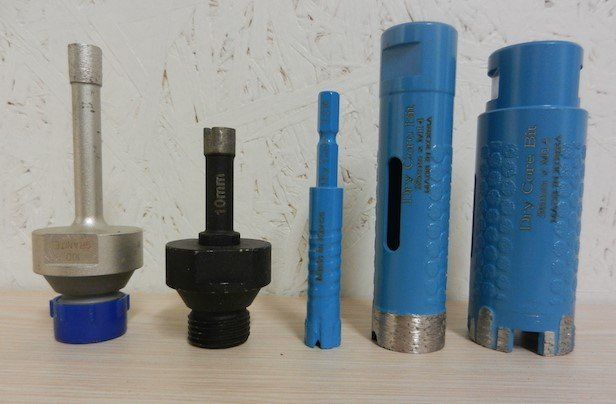 Deimantiniai grąžtai akmeniui