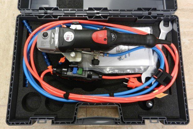 Rankinė frezavimo mašinėlė