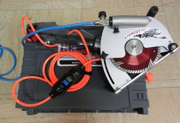 Rankinė pjovimo mašinėlė