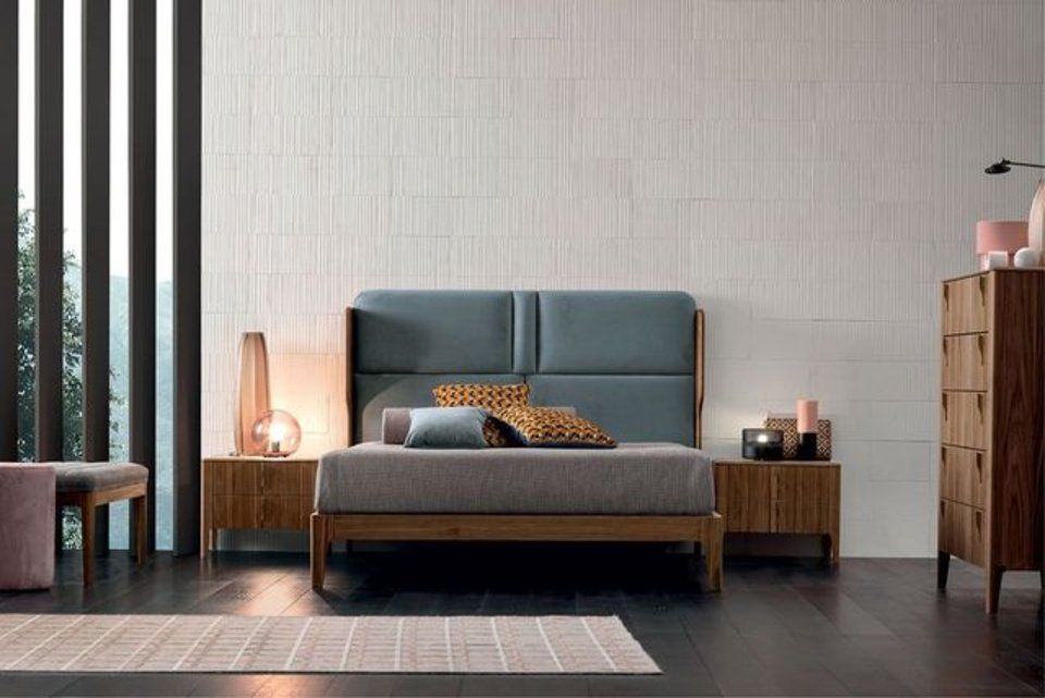 camera da letto con mobili in legno stile vintage