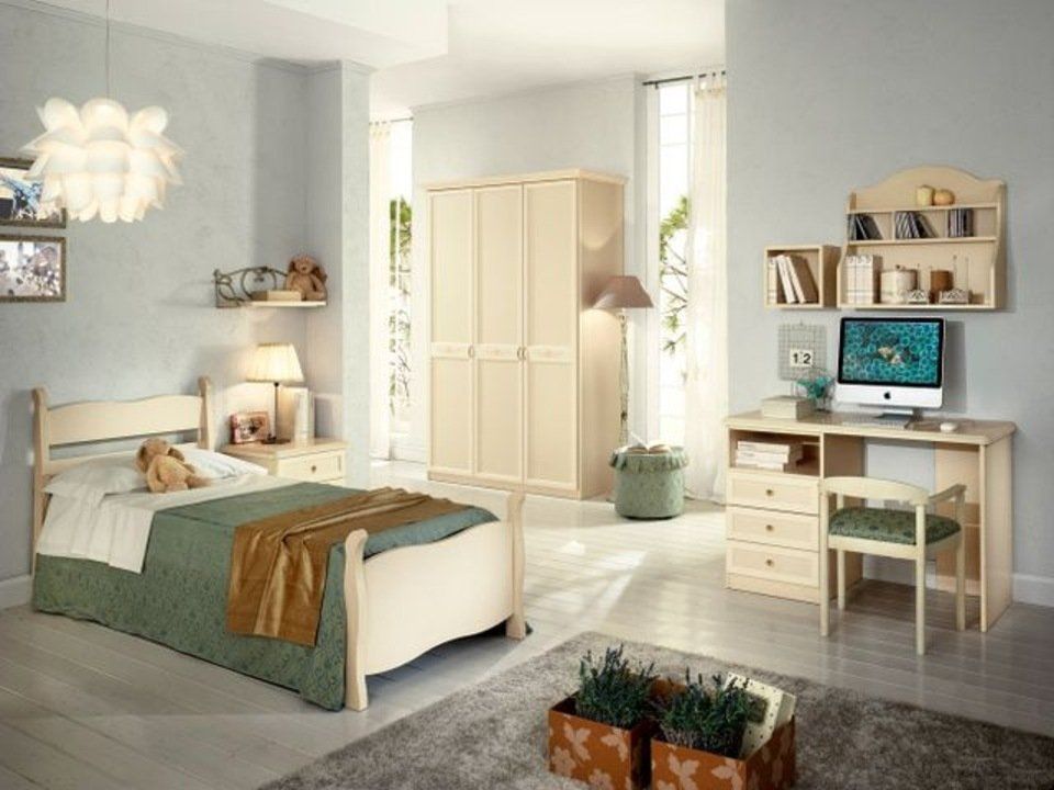 cameretta con arredi color crema