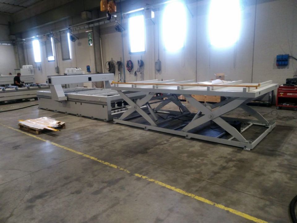 laboratorio di realizzazione di mobili