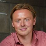 Ansiktet til Simon Bentsen.