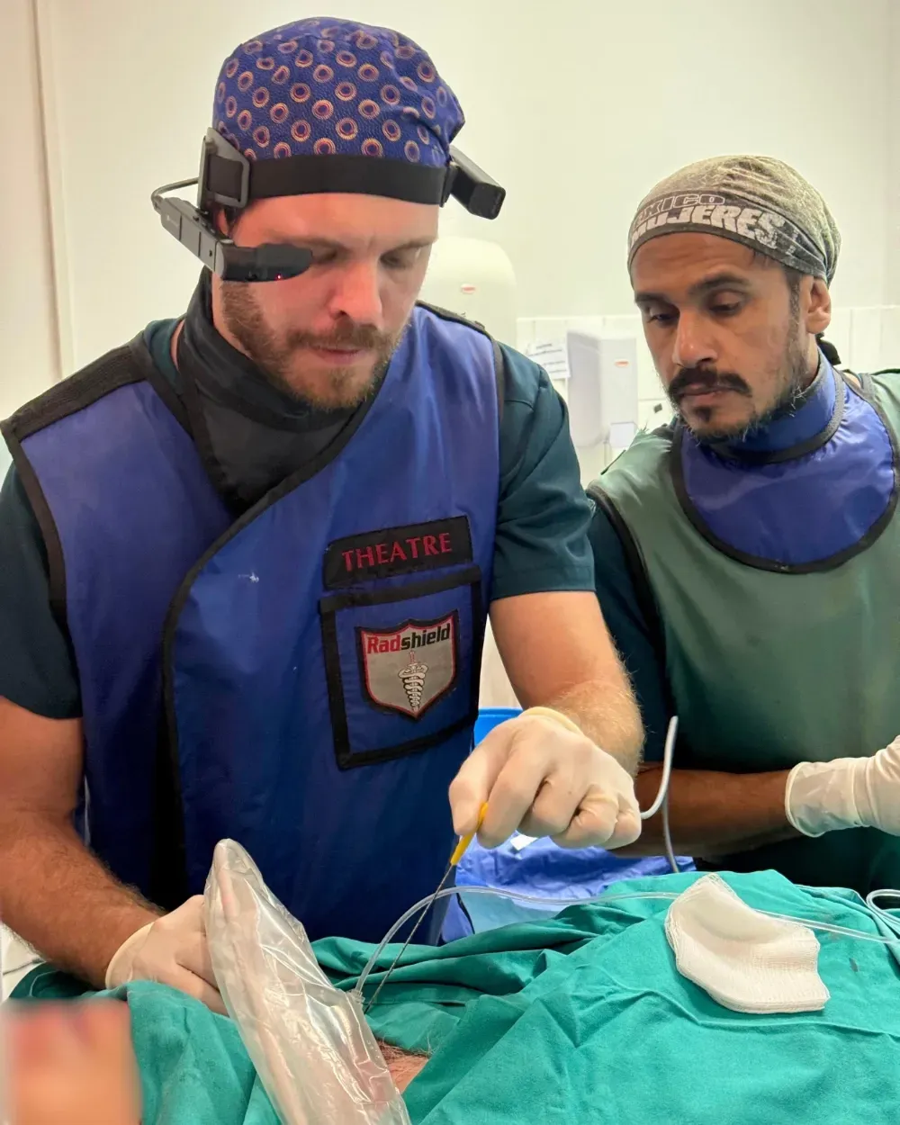 Interventional radiologist Dr Gercois Human is one of only a handful of sub-specialists in South Africa with the necessary expertise to perform the highly specialised minimally invasive procedure Martin Horn required. Dr Human performed the procedure assisted by South Africa’s first interventional radiology fellow Dr Jateel Kassim at Netcare University of Cape Town Private Academic Hospital. 