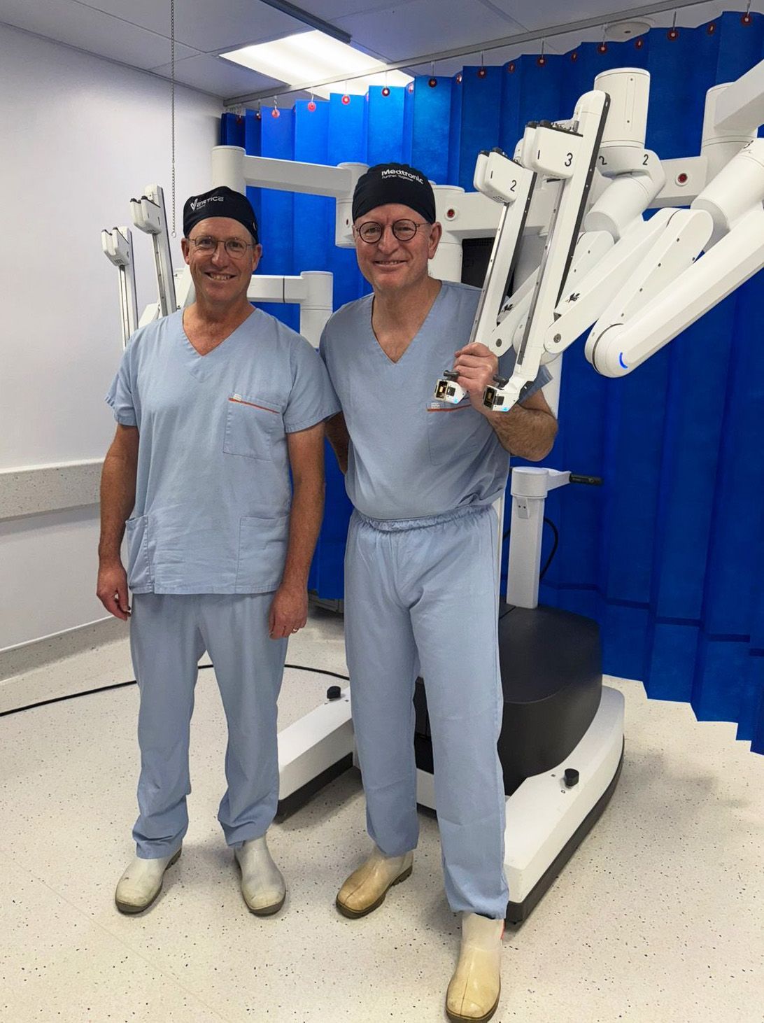 Urologists Dr Hannes Brummer and Dr Johan Coetzee This Men’s Health Month, urologists Dr Hannes Brummer and Dr Johan Coetzee are urging men to be decisive about booking routine health checks, including prostate cancer screenings.