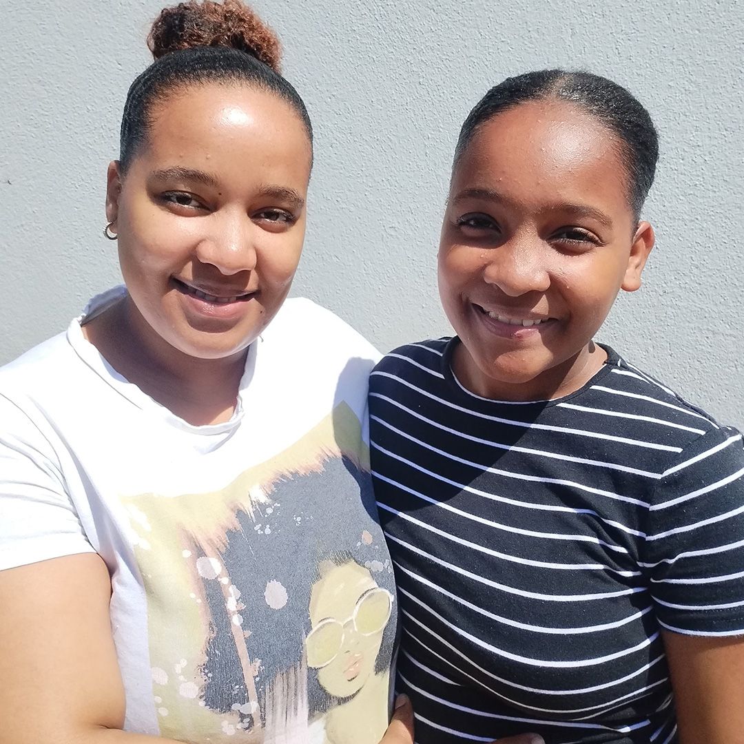 Mrs Micaela Mcetwya and her daughter Kheera (13 years old) say they are grateful for the caring treatment Kheera received to treat a heart condition at the Netcare Greenacres Hospital.