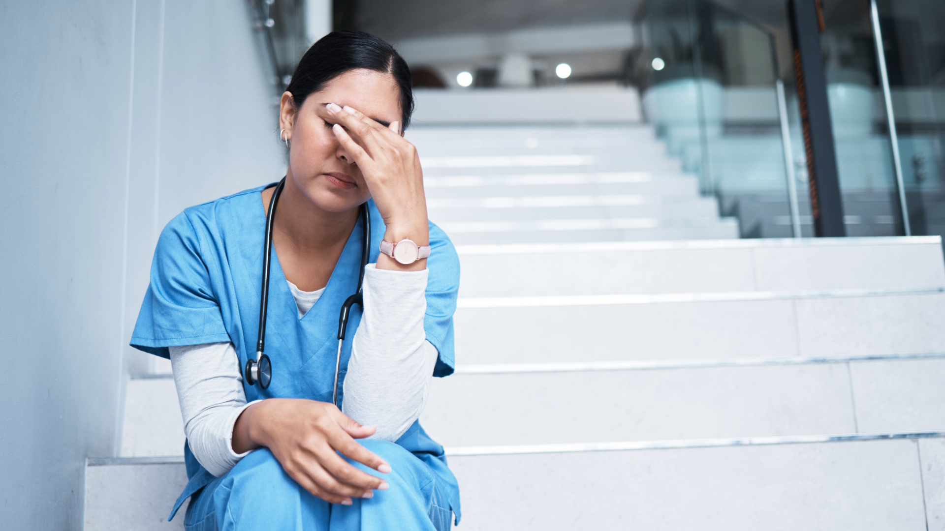 Healthcare professionals urged to recognise the risk of burnout and depression