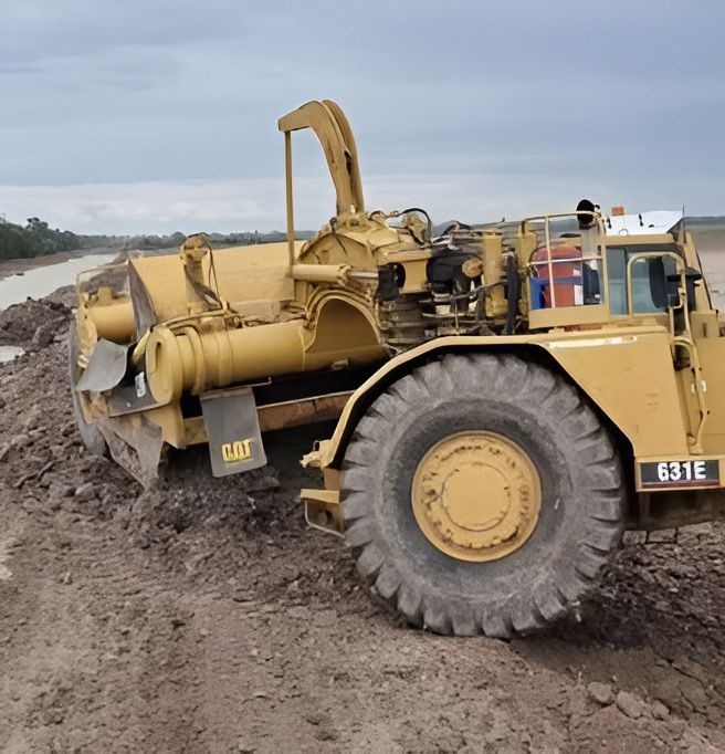 Yellow Cat 631e Construction Excavator — NQES Industries in Cloncurry, QLD