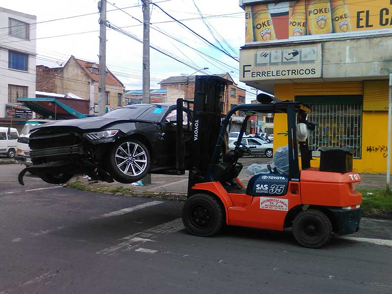 ServiMontacarga 7 de Agosto grúa con carro