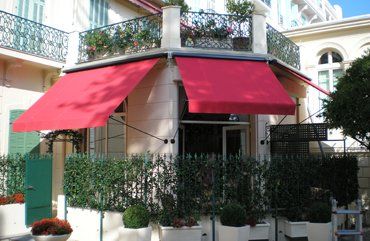 tenda per esterni rossa