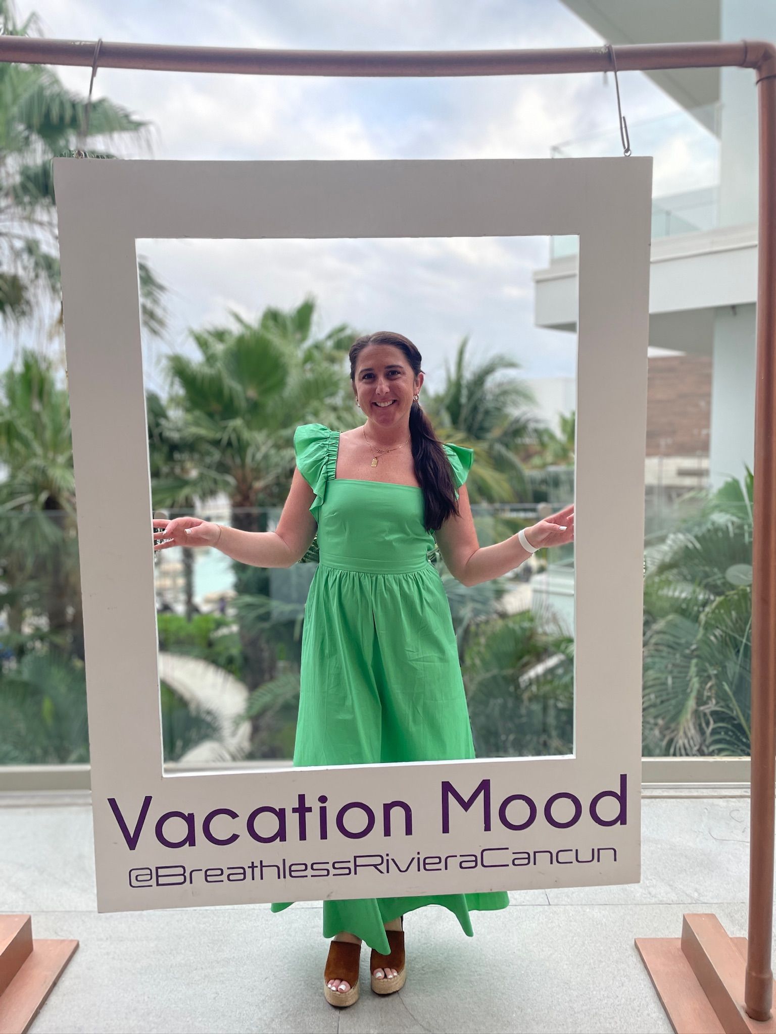 A building with a swirl in the middle of it