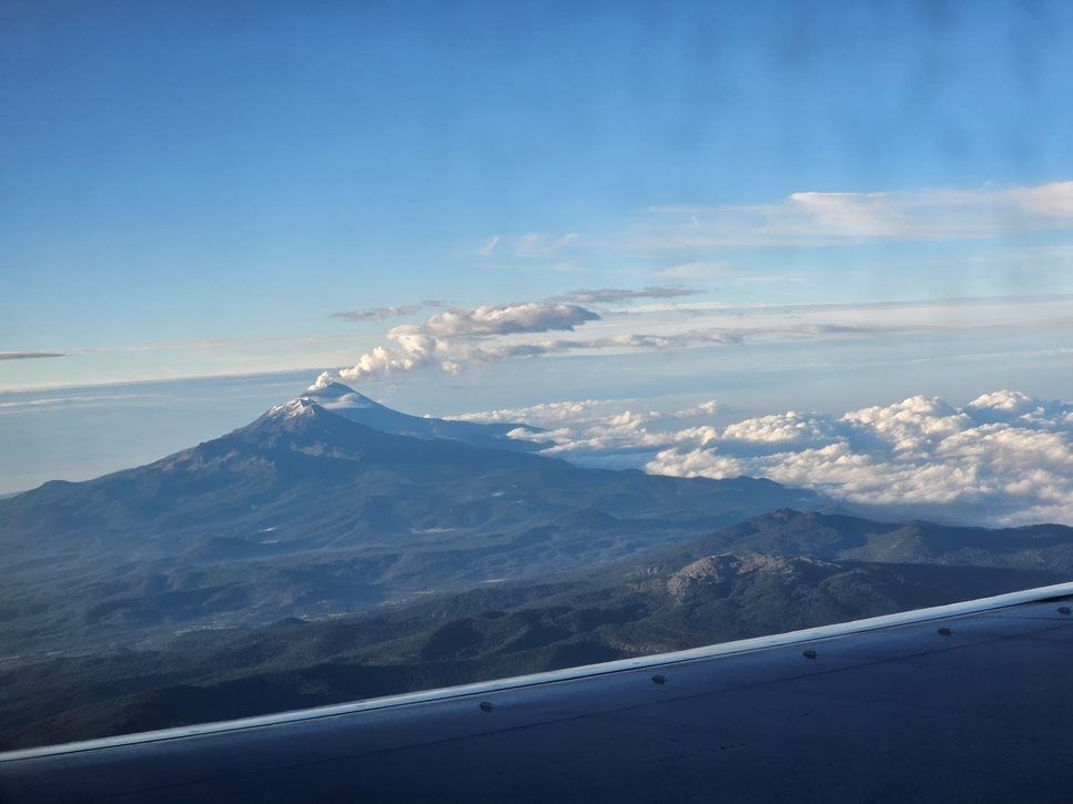 ASESORÍA Y REPRESENTACIÓN LEGAL VVV