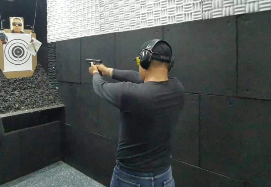 ASESORÍA Y REPRESENTACIÓN LEGAL VVV