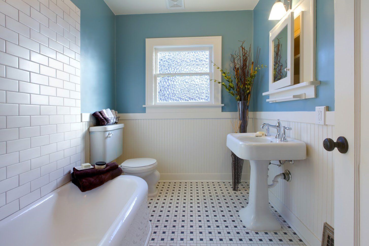 Clean Bathroom — Seattle, WA — Aurora Plumbing & Electric