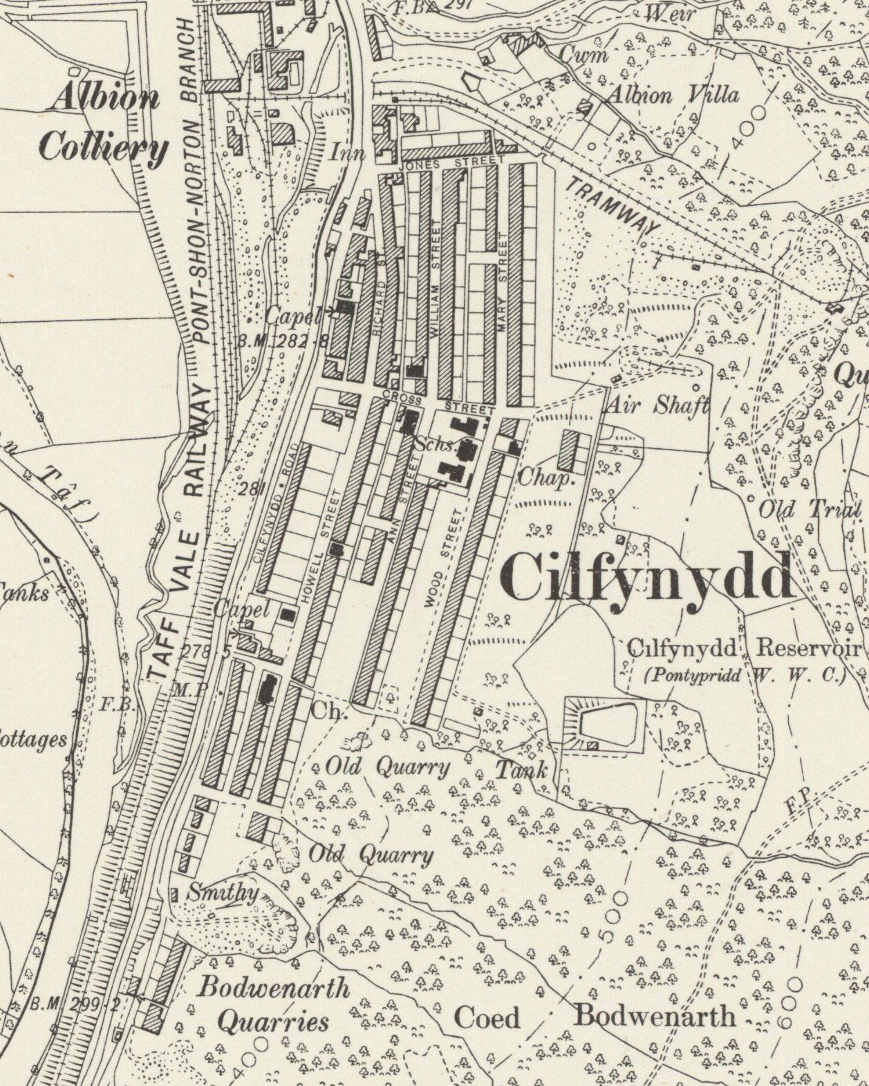 Cilfynydd 16 years later in 1901 and much changed