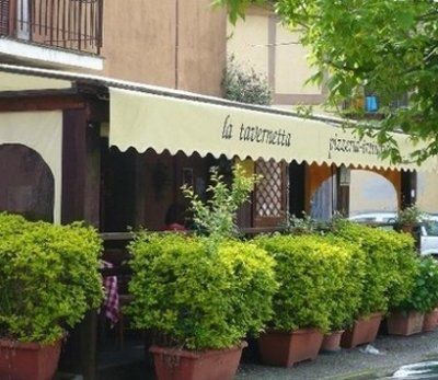 vista locale dall'esterno