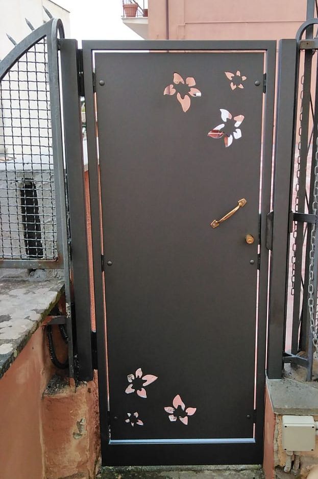 cancelli in ferro a Tarquinia