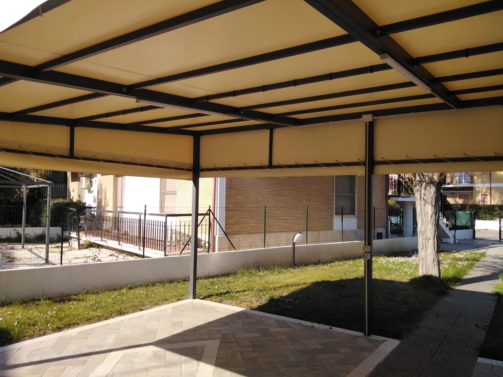 Tettoie in ferro a Tarquinia