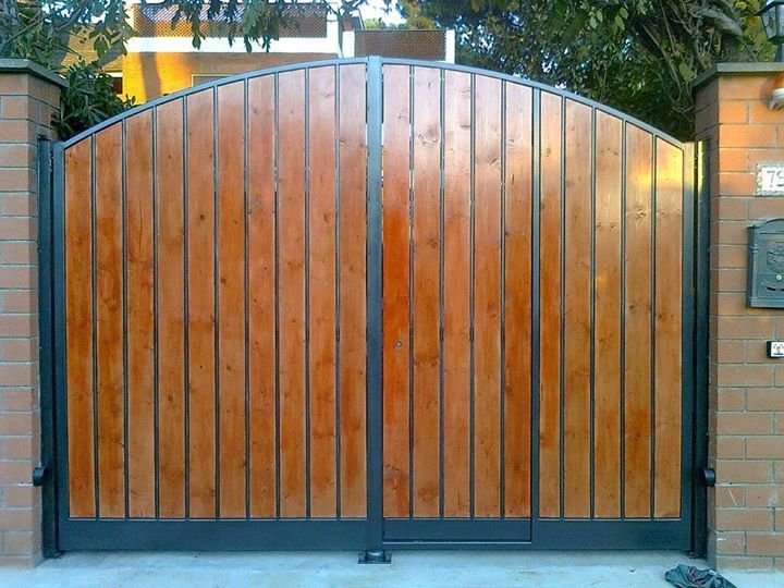 cancelli in ferro a Tarquinia