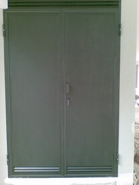 porte in ferro a Tarquinia