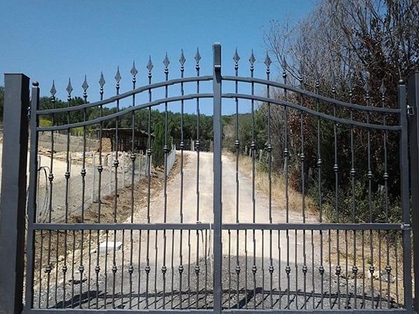 cancelli in ferro a Tarquinia