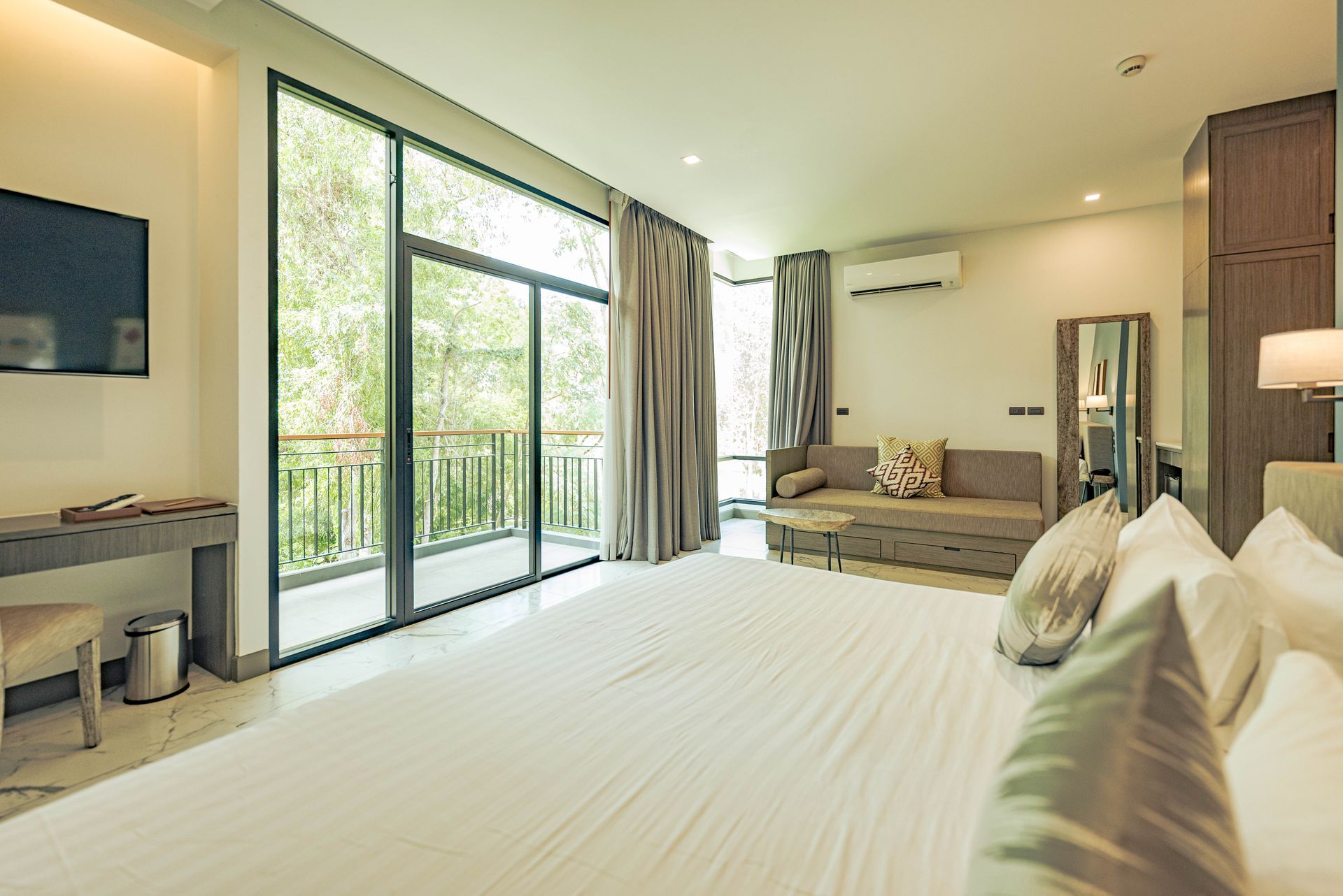 Deluxe Room - Grand Sappaya Hotel