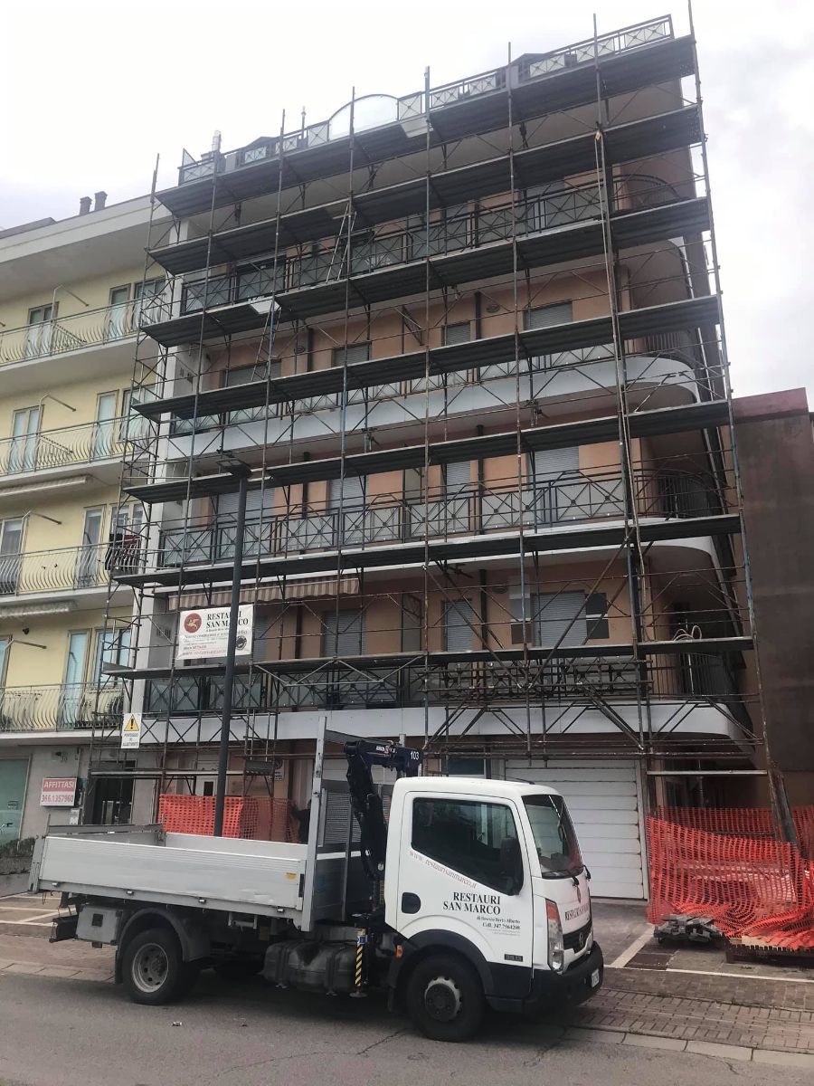 impalcatura per tinteggiatura esterni